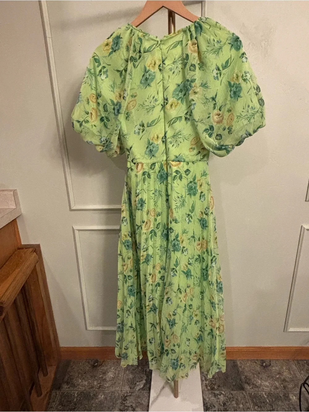 Floral Dress Tie-Front Puff Sleeve Midi Lemon Green Dress MSRP $82 - Picture 3 of 5